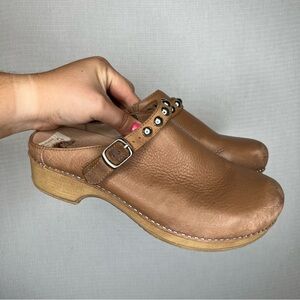 Dansko |‎ Size 40 Tan Leather Mules with Studded Strap 9.5-10